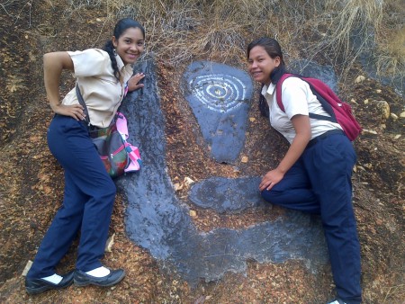 Reina y Ana.